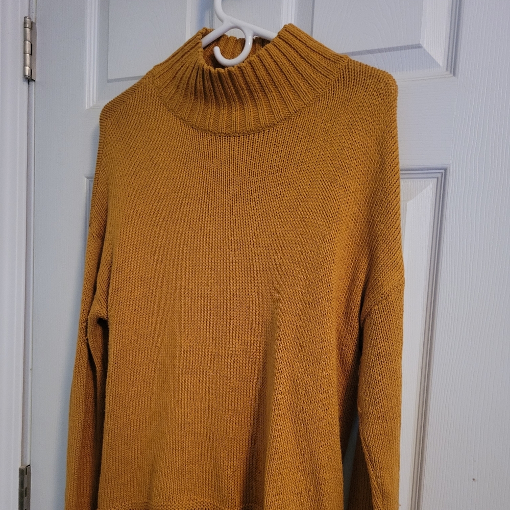 Old Navy mustard sweater